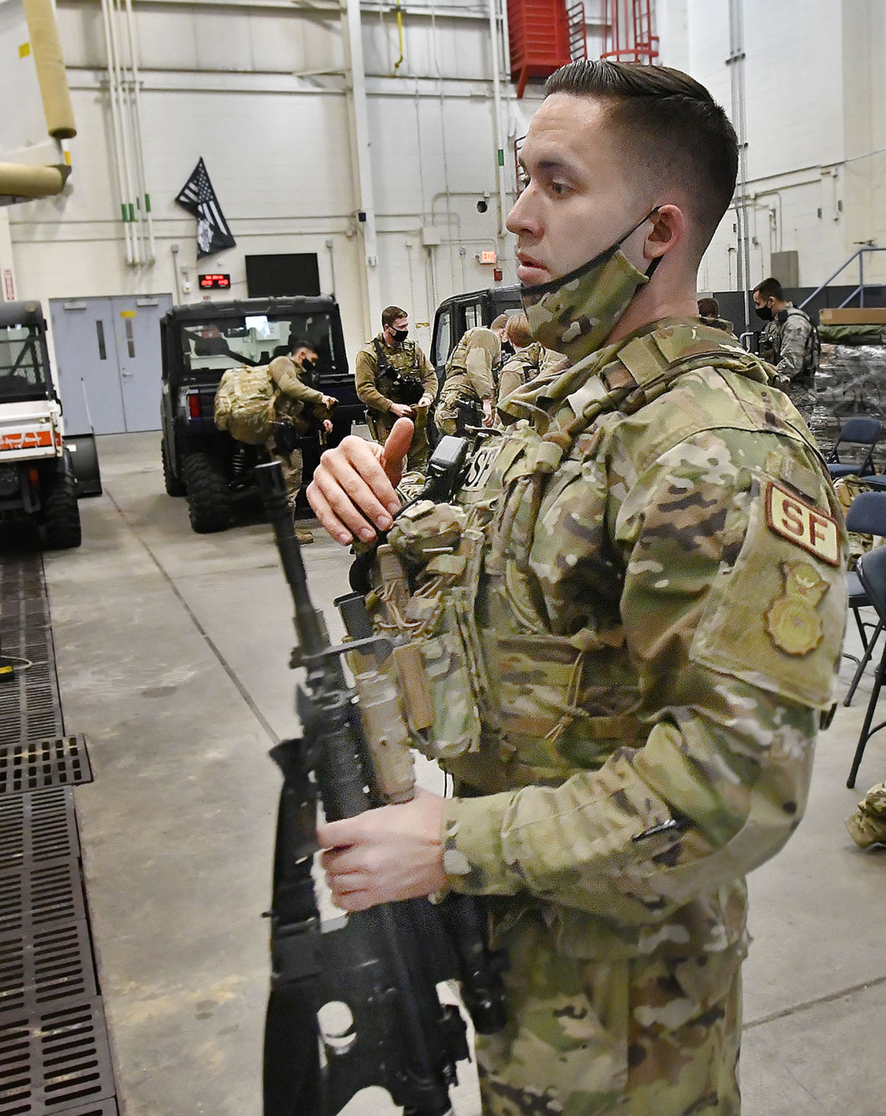 011521-blm-loc-8guard